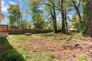 1907 Clarke Ln, Decatur, GA 30035 - Photo 27