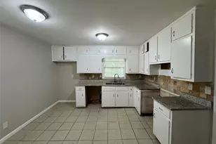 5183 McCarter Ct, Stone Mountain, GA 30088 - Photo 5