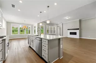 113 Pecks Ct, Hoschton, GA 30548 - Photo 5