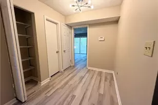 296 Country Club Dr, Jonesboro, GA 30238 - Photo 5