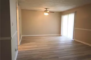 296 Country Club Dr, Jonesboro, GA 30238 - Photo 7