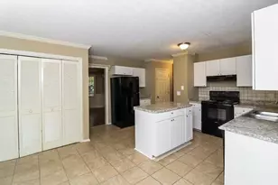 1960 McEachern Manor Dr SW, Marietta, GA 30064 - Photo 7