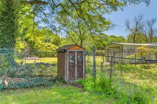 215 Fair St, Loganville, GA 30052 - Photo 15