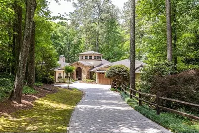 4421 Paradise Circle, Vinings, GA 30339 - Photo 3