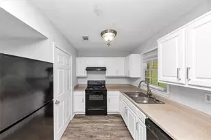 1432 Forest Villa Dr, Conyers, GA 30012 - Photo 9