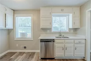 270 Hunt Ridge Dr, Stockbridge, GA 30281 - Photo 9