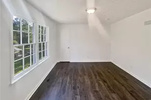 294 Farm Ridge Dr NE, Woodstock, GA 30188 - Photo 5