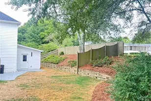 540 Langley Creek Dr, Loganville, GA 30052 - Photo 5