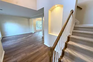 310 Bloomfield Ct, Roswell, GA 30075 - Photo 5