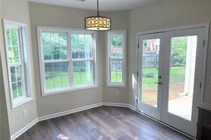 310 Bloomfield Ct, Roswell, GA 30075 - Photo 9