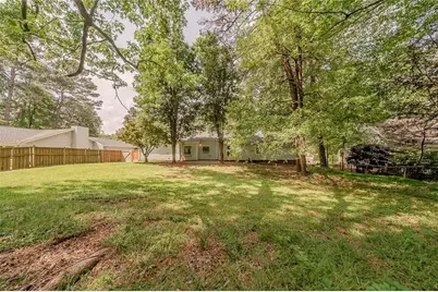 228 Amour Way SW, Lilburn, GA 30047 - Photo 33