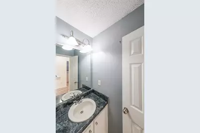 1528 Rogers Crossing Drive, Lithonia, GA 30058 - Photo 17