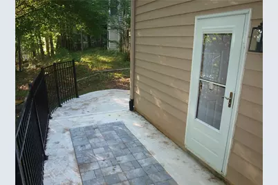 6979 Overlook Point, Stone Mountain, GA 30087 - Photo 3