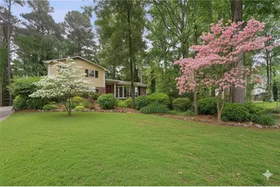 358 W Wind Drive SW, Lilburn, GA 30047 - Photo 3