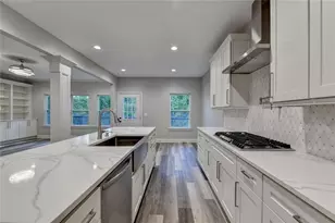 194 Jennifer Ln NW, Lilburn, GA 30047 - Photo 17