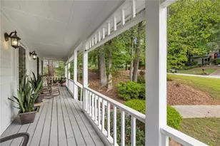 1519 Brookcliff Cir, Marietta, GA 30062 - Photo 3