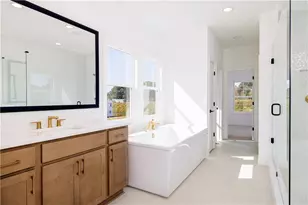 5515 Misty Gln Ln, Cumming, GA 30040 - Photo 17