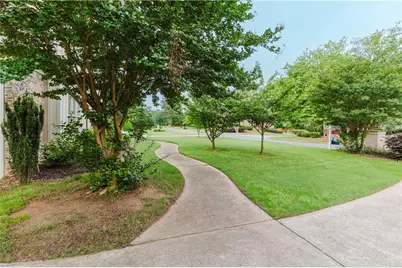 2552 Berwick Walk, Snellville, GA 30078 - Photo 9