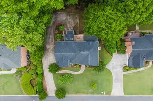 2552 Berwick Walk, Snellville, GA 30078 - Photo 7