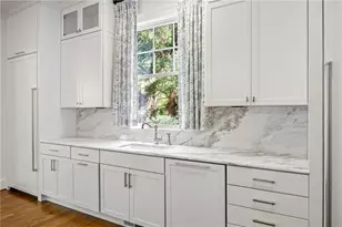 9179 Selborne Ln, Chattahoochee Hills, GA 30268 - Photo 5