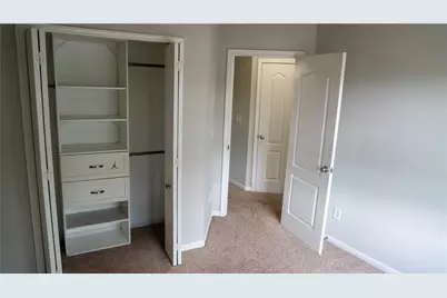 2476 Suwanee Pointe Drive, Lawrenceville, GA 30043 - Photo 7