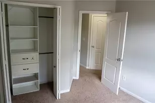 2476 Suwanee Pointe Dr, Lawrenceville, GA 30043 - Photo 7