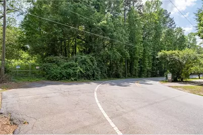 4549 Erskine Road, Clarkston, GA 30021 - Photo 11