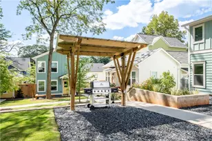 1353 Finley St NE, Atlanta, GA 30307 - Photo 17