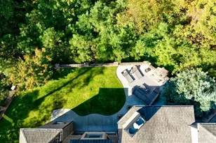 9675 Almaviva Dr, Alpharetta, GA 30022 - Photo 3