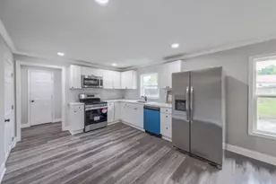 11 Cloverhurst Dr, Toccoa, GA 30577 - Photo 9