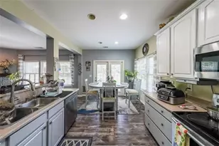 7835 Keepsake Ln, Flowery Branch, GA 30542 - Photo 5