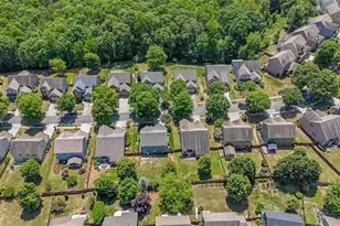 7835 Keepsake Ln, Flowery Branch, GA 30542 - Photo 35