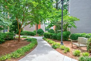 4106 Chastain Park Ct NE, Atlanta, GA 30342 - Photo 31