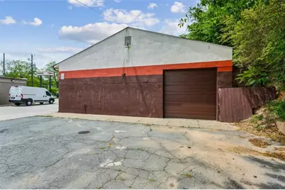 2667 Donald Lee Hollowell Parkway, Atlanta, GA 30318 - Photo 9
