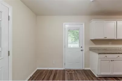 733 San Fernando Drive SE, Smyrna, GA 30080 - Photo 5