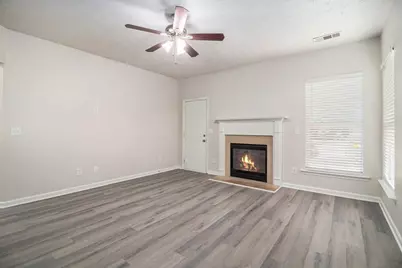 3827 Shenfield Drive, Union City, GA 30291 - Photo 7