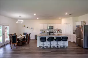 189 Bentwater Wy, Hoschton, GA 30548 - Photo 5