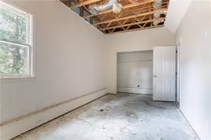 5415 Twin Lakes Dr, Atlanta, GA 30349 - Photo 23