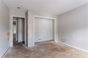 5415 Twin Lakes Dr, Atlanta, GA 30349 - Photo 13