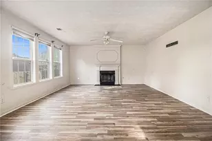 9066 Bob Jackson Dr, Jonesboro, GA 30238 - Photo 5