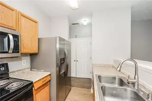 6073 Camden Forrest Dr, Riverdale, GA 30296 - Photo 9