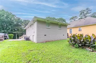 933 Capitol View Ave NW, Atlanta, GA 30318 - Photo 25