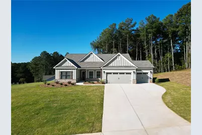 1024 Red Oak Boulevard, Loganville, GA 30052 - Photo 1