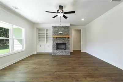 1024 Red Oak Boulevard, Loganville, GA 30052 - Photo 7