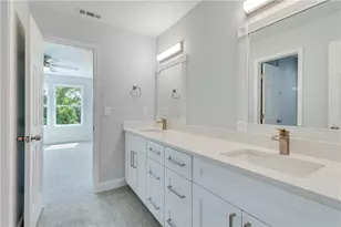 1226 Bloomsbury Ln, Gainesville, GA 30501 - Photo 49