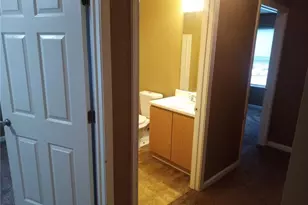 8202 Fairington Village Dr, Lithonia, GA 30038 - Photo 5