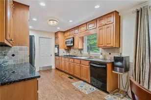 1777 E Gate Trail, Stone Mountain, GA 30087 - Photo 11