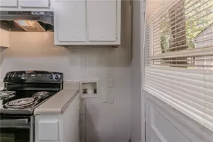 2239 Carey Dr SE, Atlanta, GA 30315 - Photo 7