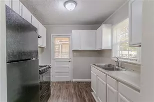 2239 Carey Dr SE, Atlanta, GA 30315 - Photo 5