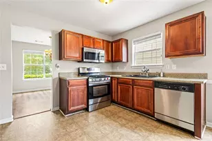 6684 Crane Ave, Fairburn, GA 30213 - Photo 9